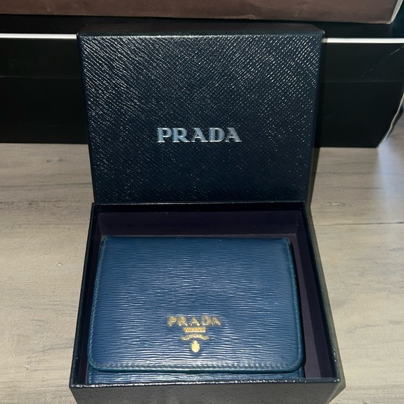 PRADA Blue Vittello Move Leather Trifold Wallet - Picture 2 of 16